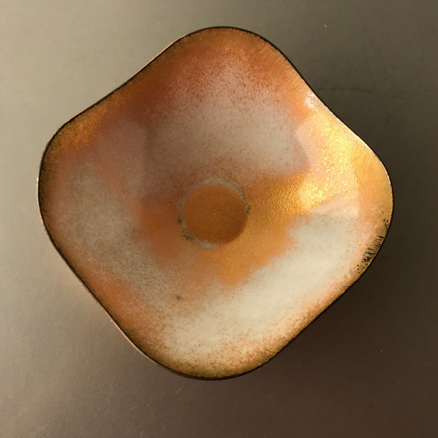 MID CENTURY Emaille Schale rosa D 13,5  cm 50er Vintage 
