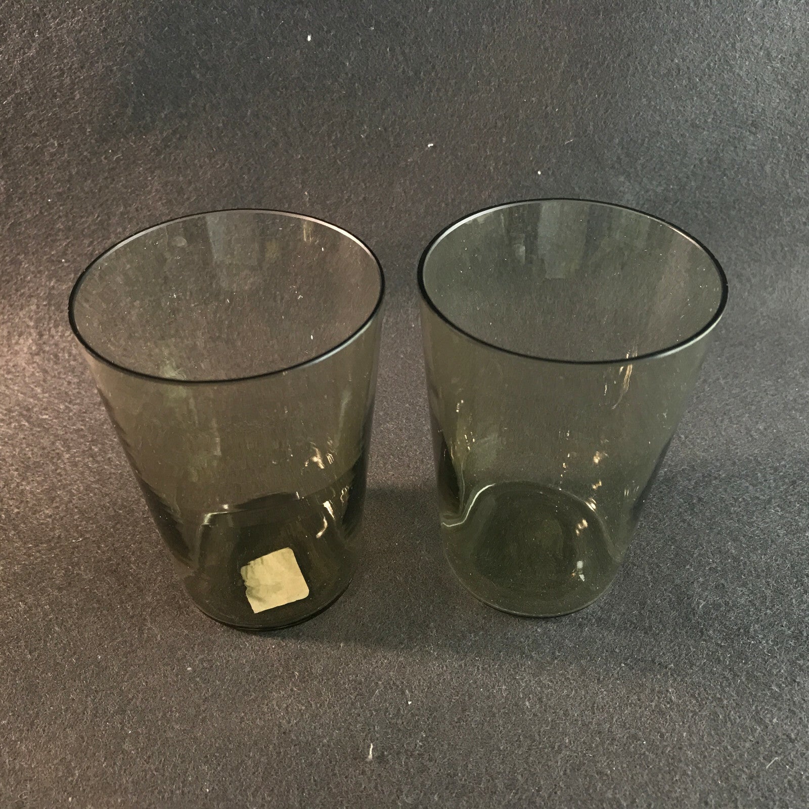 Vintage Teegläser 2 er Set Art Déco Trinkgläser leicht grünlich  9,2 cm