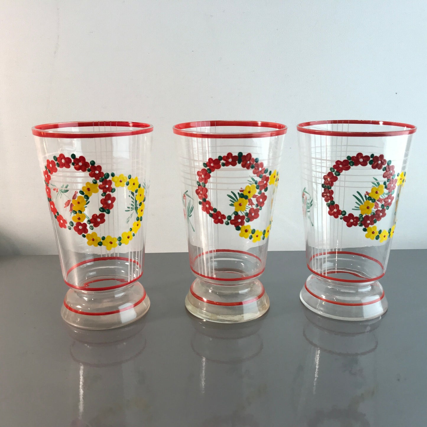 Weingläser Art Déco 20er 30er Becher 12,5 cm Weinkelche Gläser Glas Email