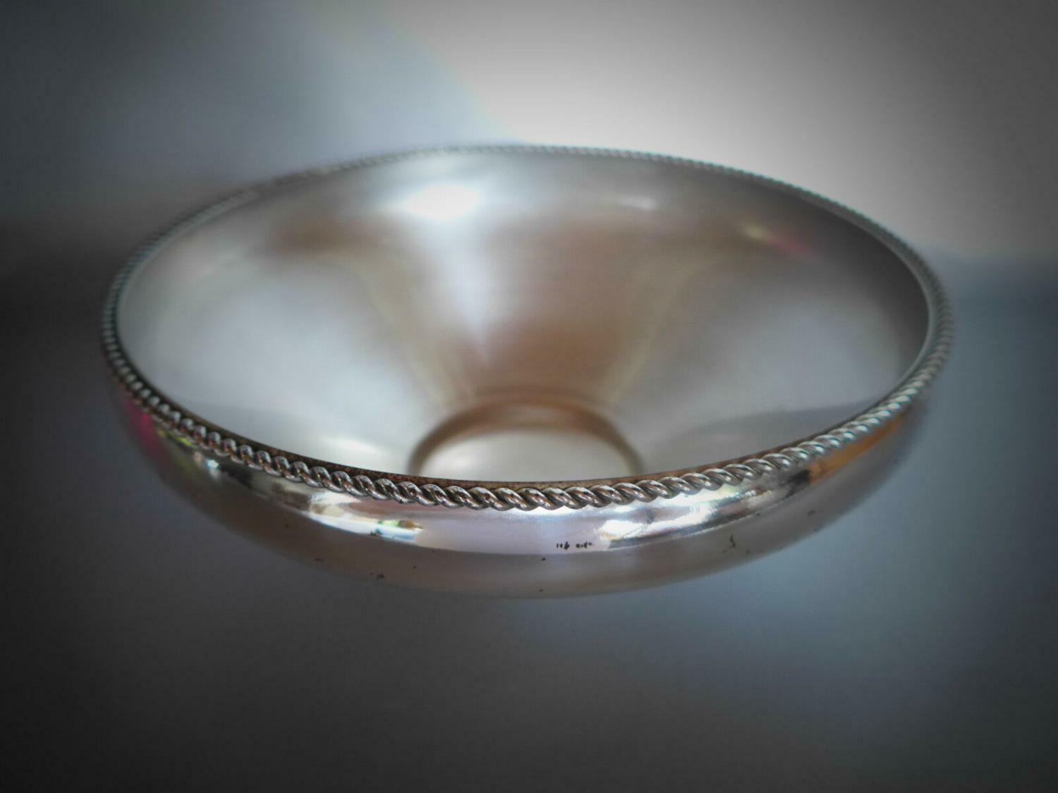 Platte Schale  50er 60er Tablett versilbert mit Ornamentband D 19 cm