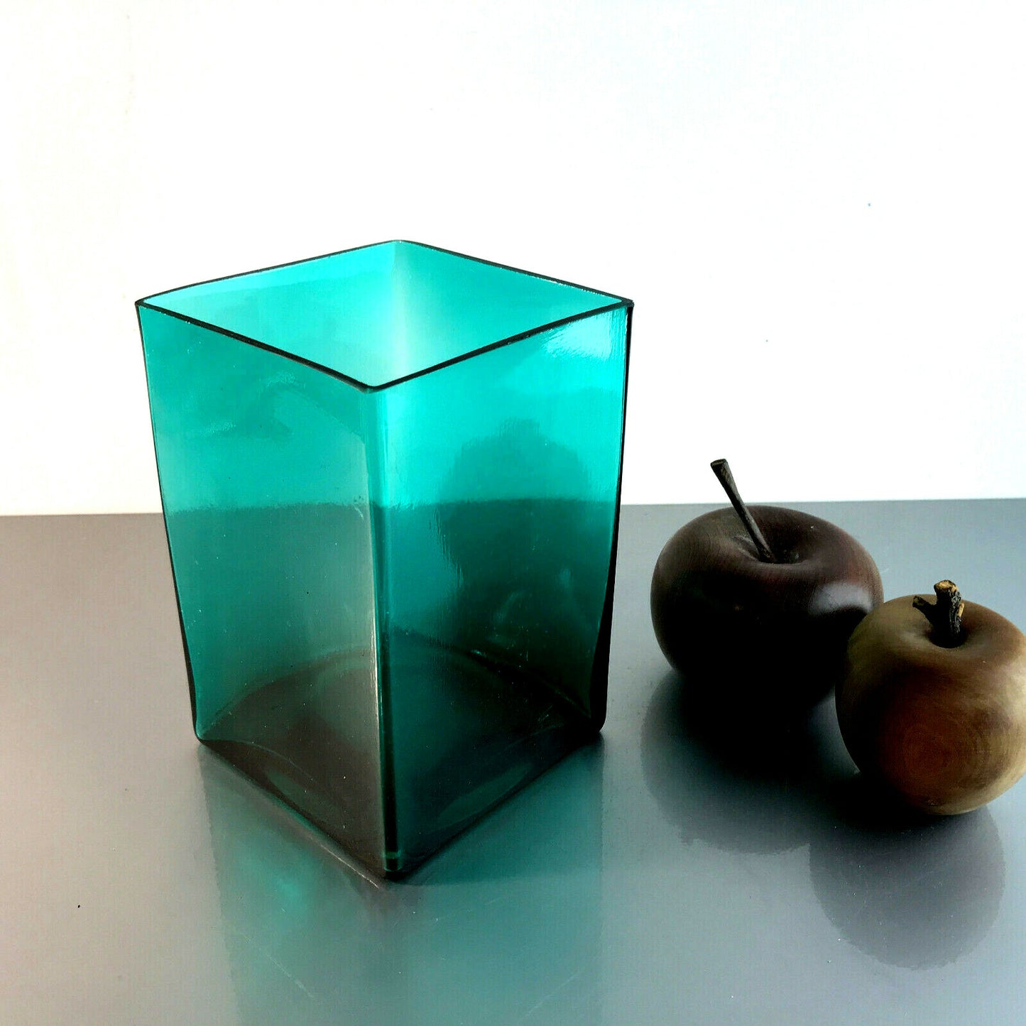 Vintage Vase eckig grün 15,3 cm 70er 80er MID CENTURY Glas