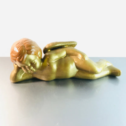 Engel Figur golden liegend Keramik nackig posierend L 32 cm Ton Weihnacht