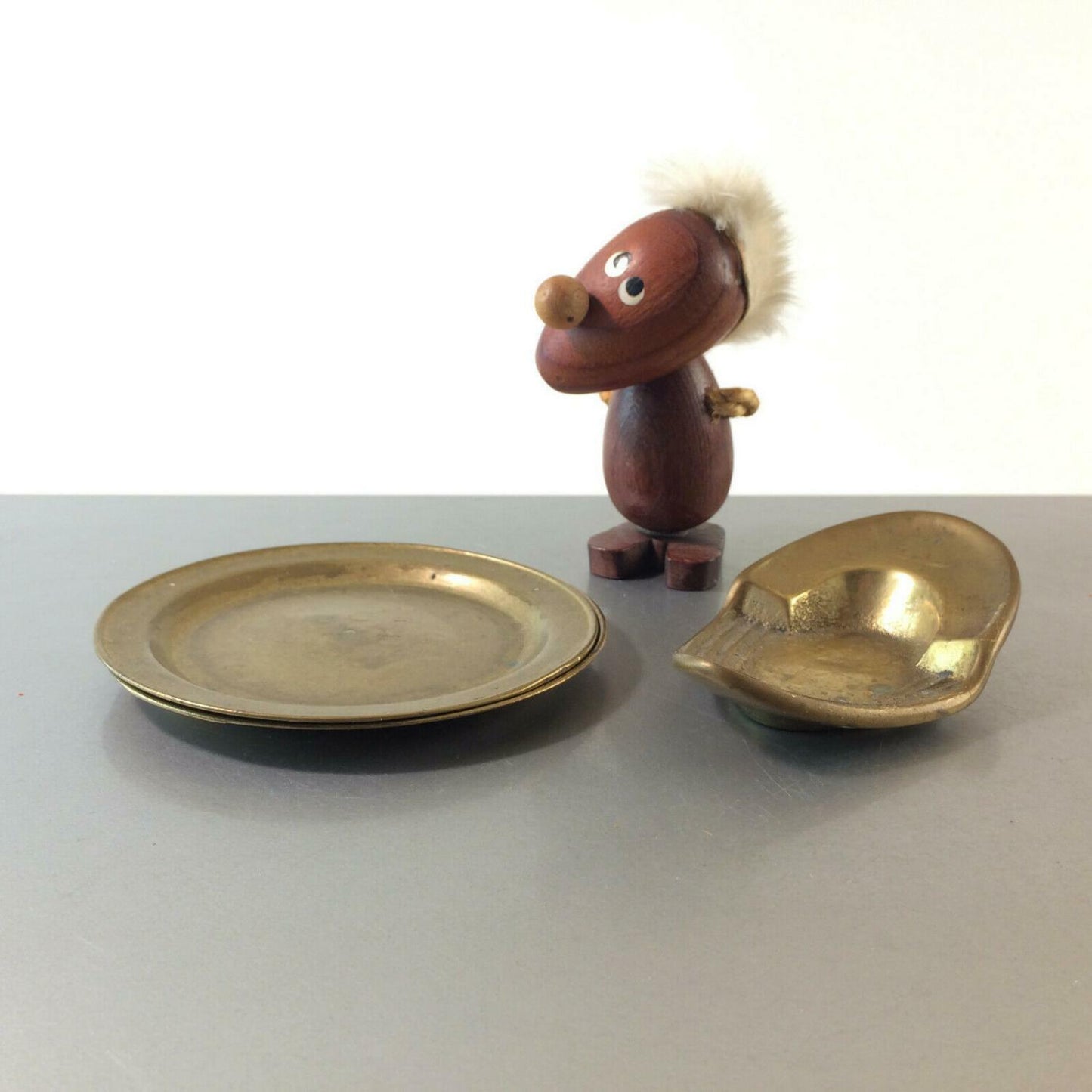 MESSING Schale kleiner Teller 50er 60er Schälchen Teller Teak Figur Fell