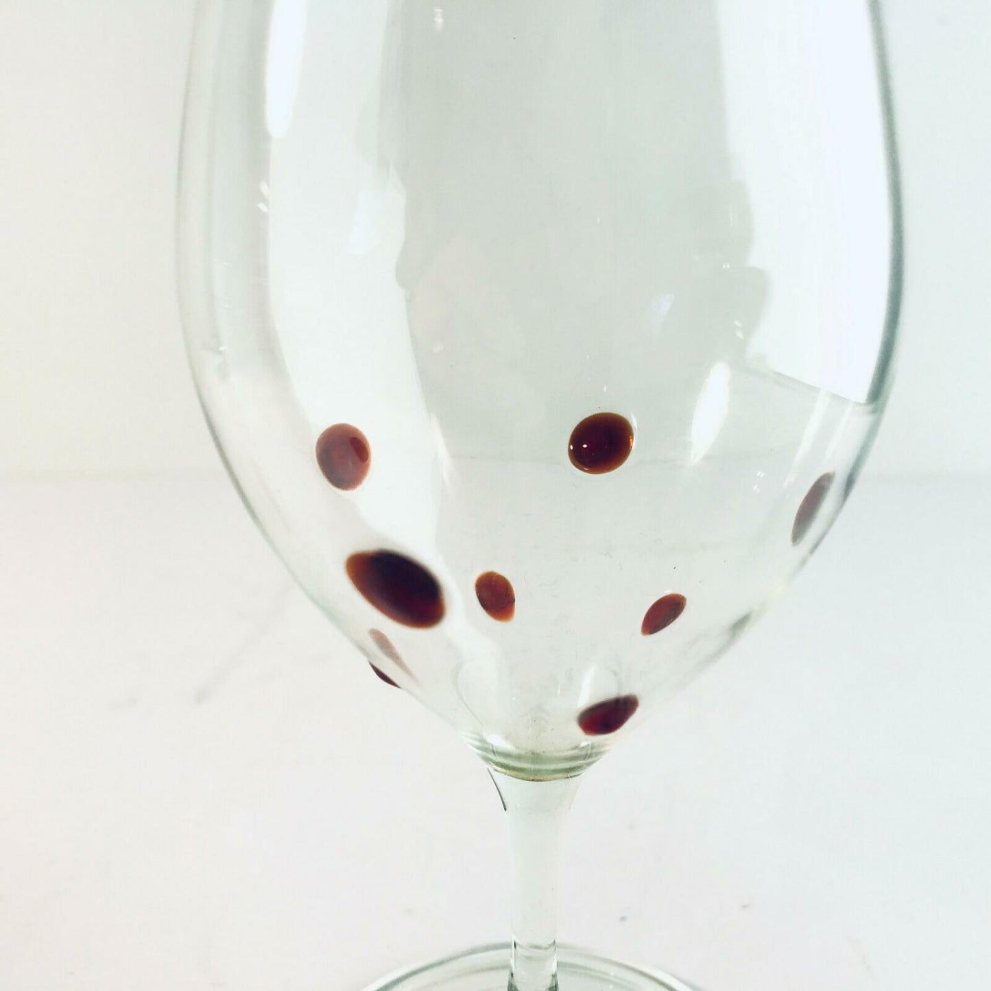 Likörglas Schnapsglas Glas 13,5 cm 60er 70er Einschmelungen rote Punkte