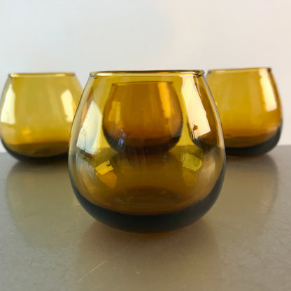 Vintage Schnapsgläser GLAS 50er 60er MID CENTURY Bernstein 5,6 cm