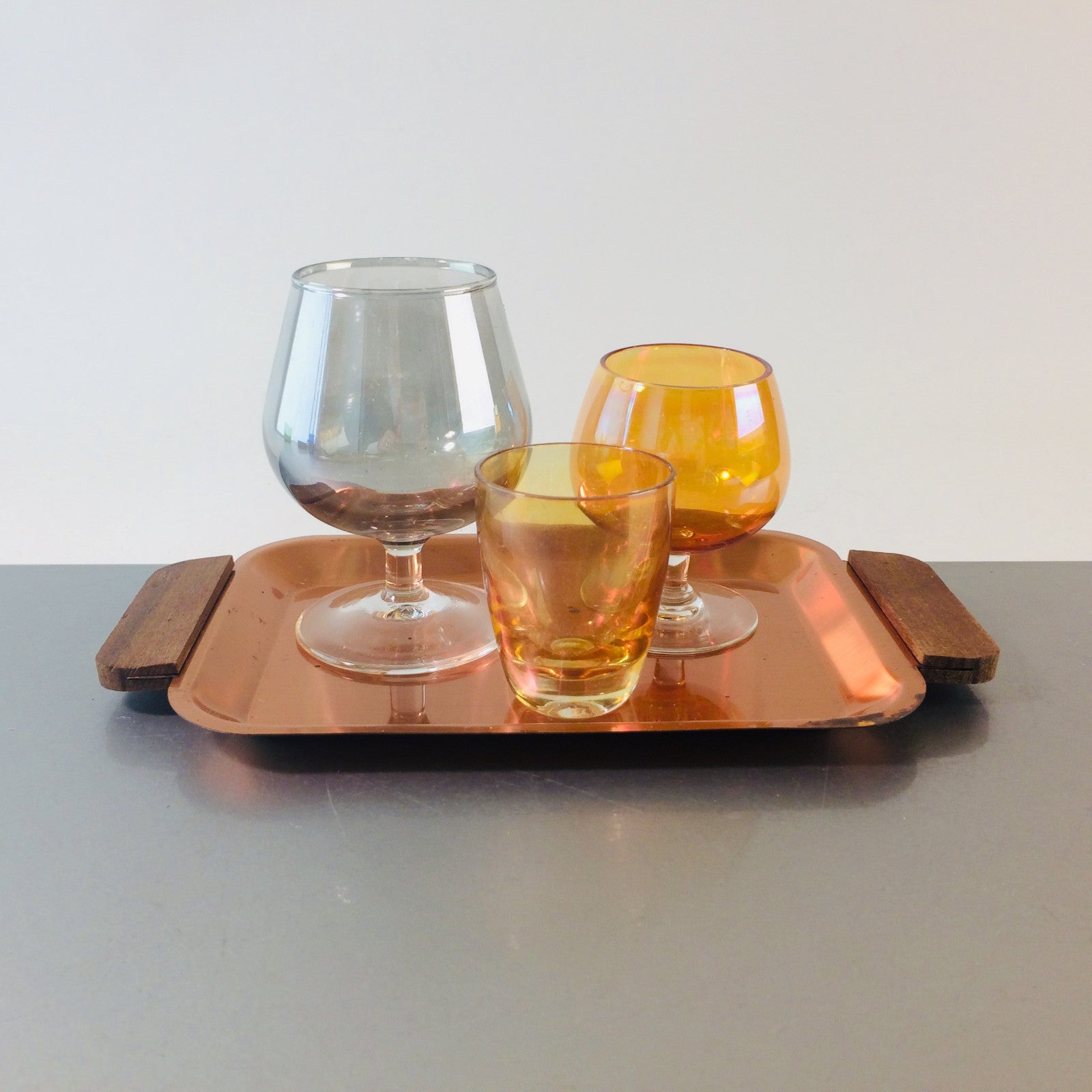 Cognacgläser 50er 60er Gläser Glas mit Tablett Kupfer Teak Schnapsglas