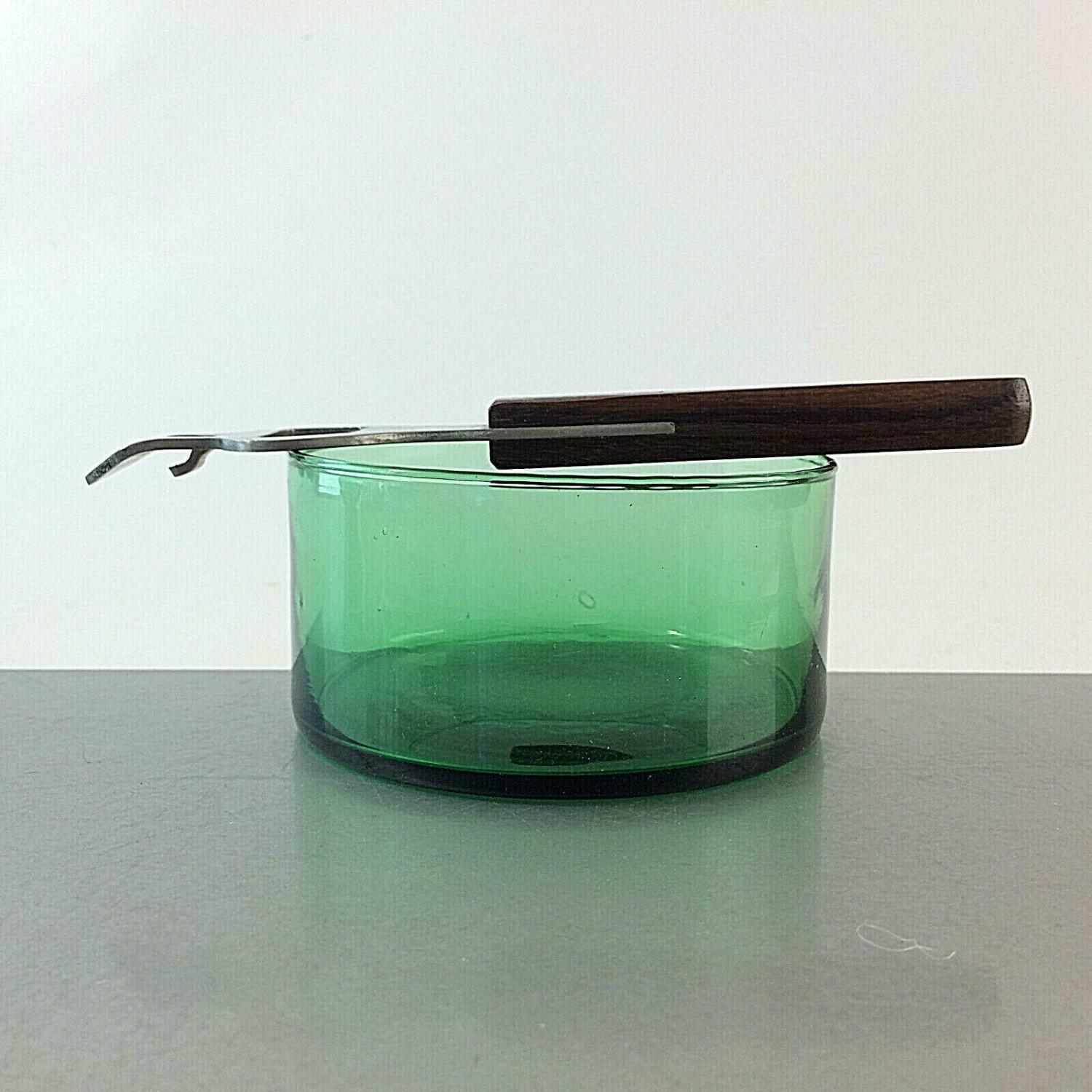 GLAS Schale grün D 9,5 cm mit Flaschenöffner Teak Holz 50er 60er Vintage
