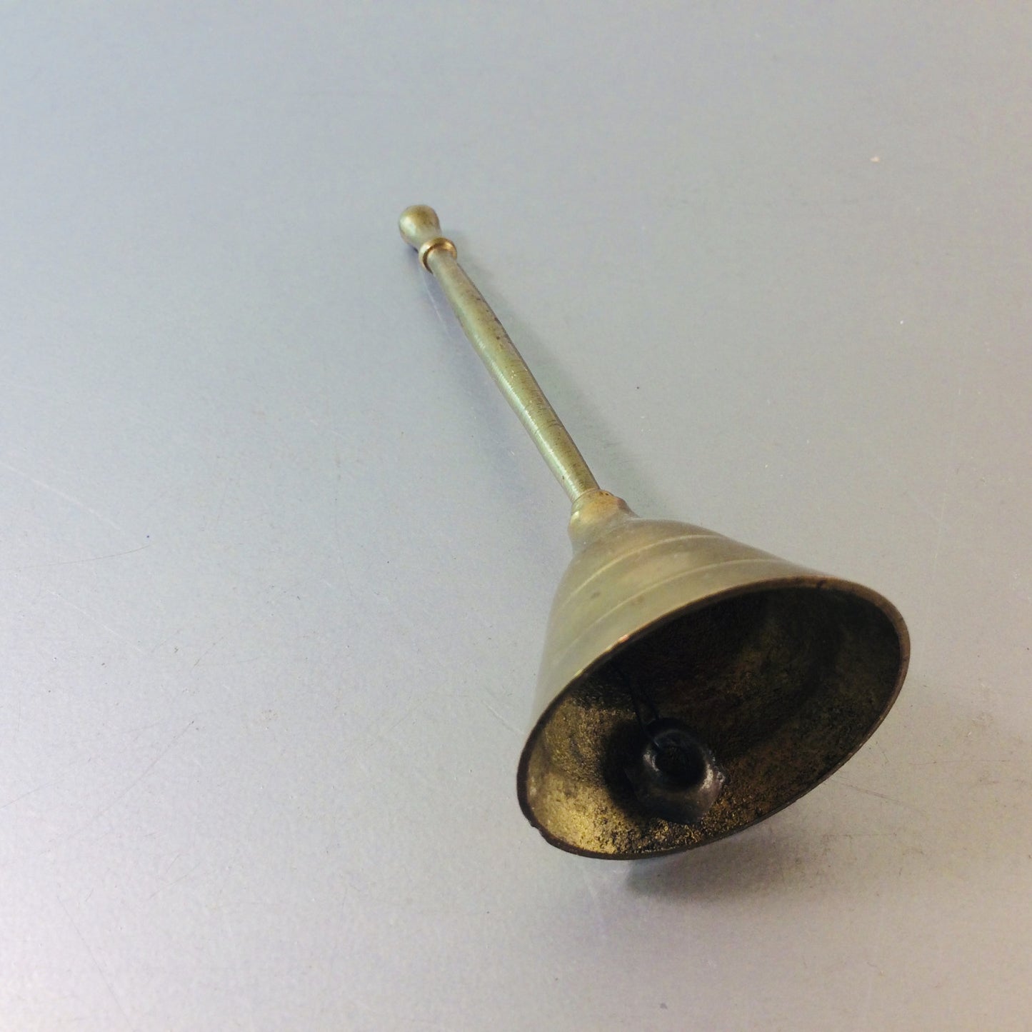 Messing Tischglocke Vintage H 13 cm 50er 60er MID CENTURY Glocke