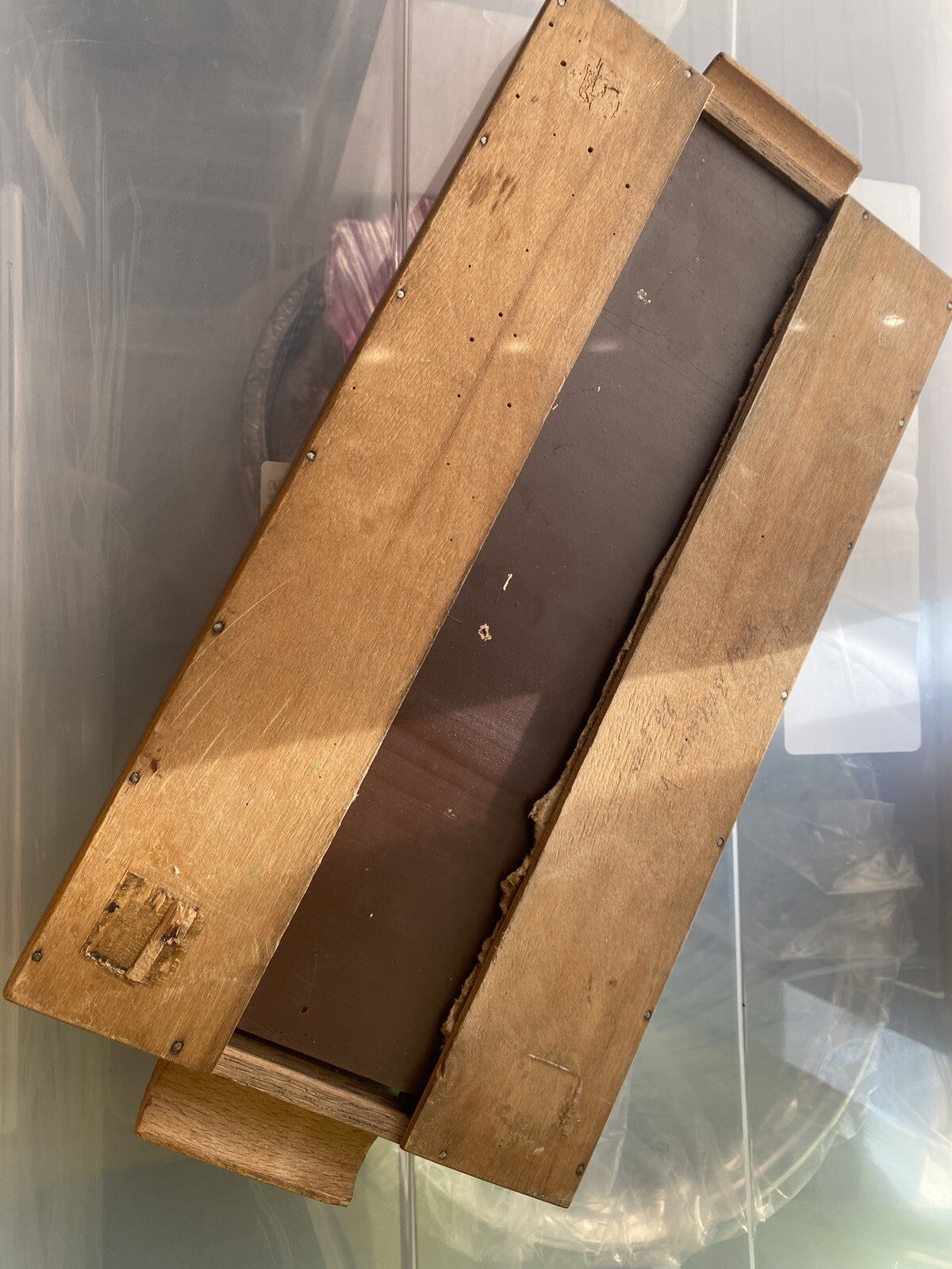 Tablett Spiegelglas geschliffen rot Blumen Holz B 37 mit Griffen 30er 40er