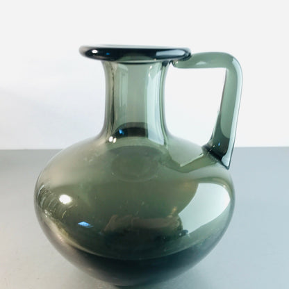 RAUCHGLAS Glas Vase Kanne Karaffe VINTAGE 13,4 cm 60er 70er Kännchen