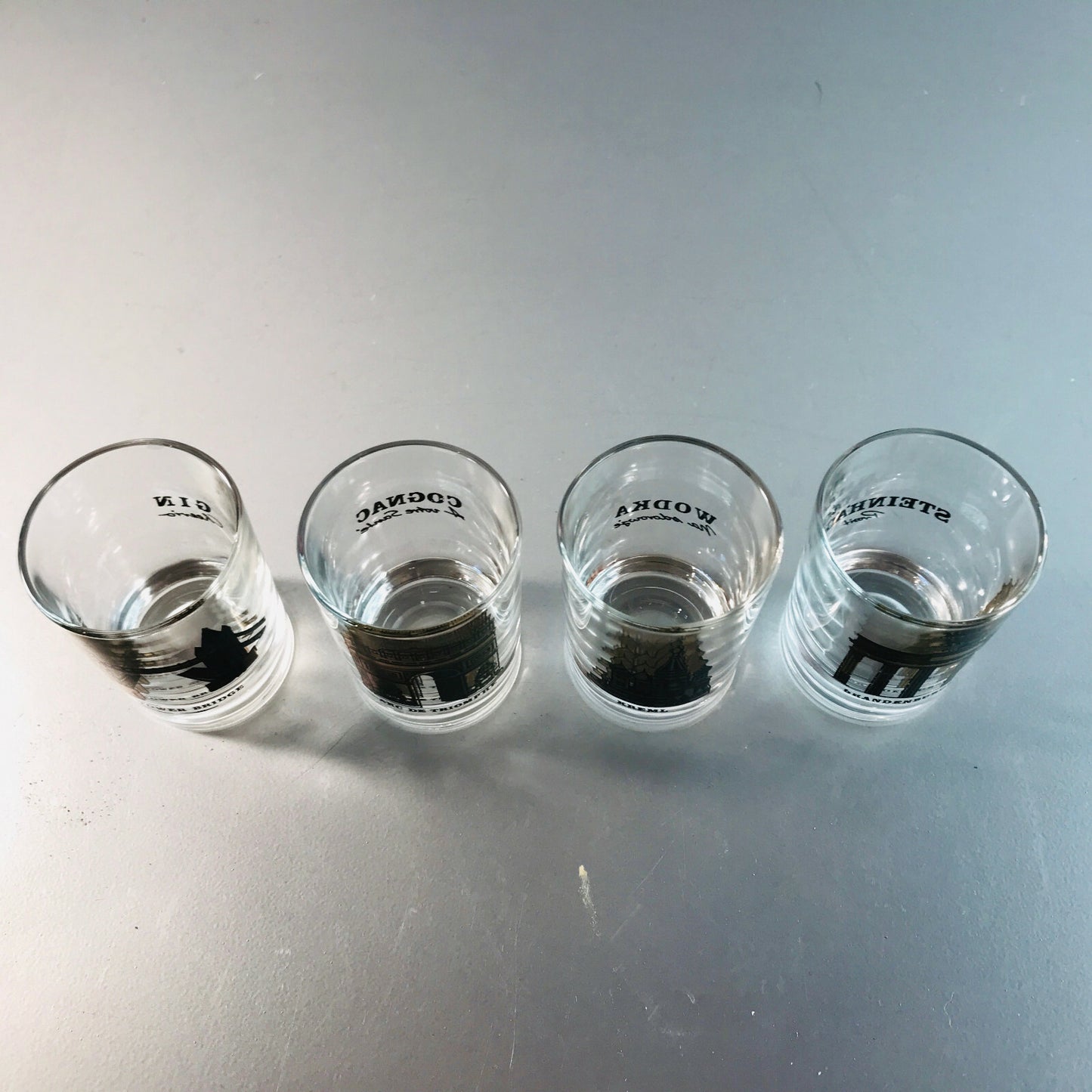 Gläser Glas Sonderedition 6 cm 4 er Set Schnapsgläser Gin Cognac Wodka