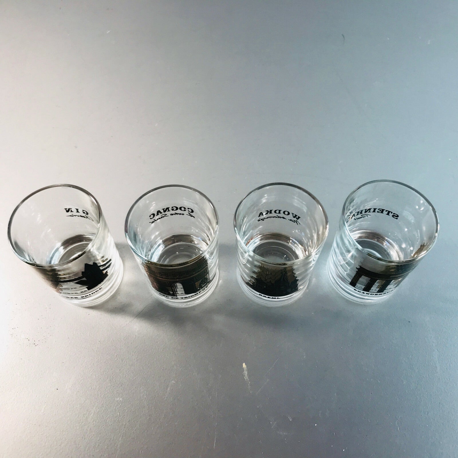 Gläser Glas Sonderedition 6 cm 4 er Set Schnapsgläser Gin Cognac Wodka