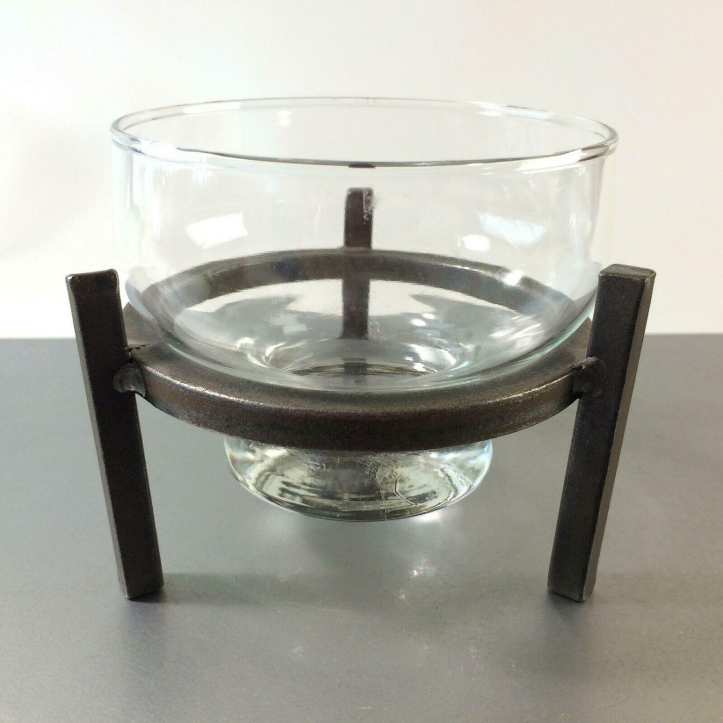 Kerzenhalter Glaseinsatz GUSSEISEN Eisen Halter 70er 60er Glas D 9,8 cm