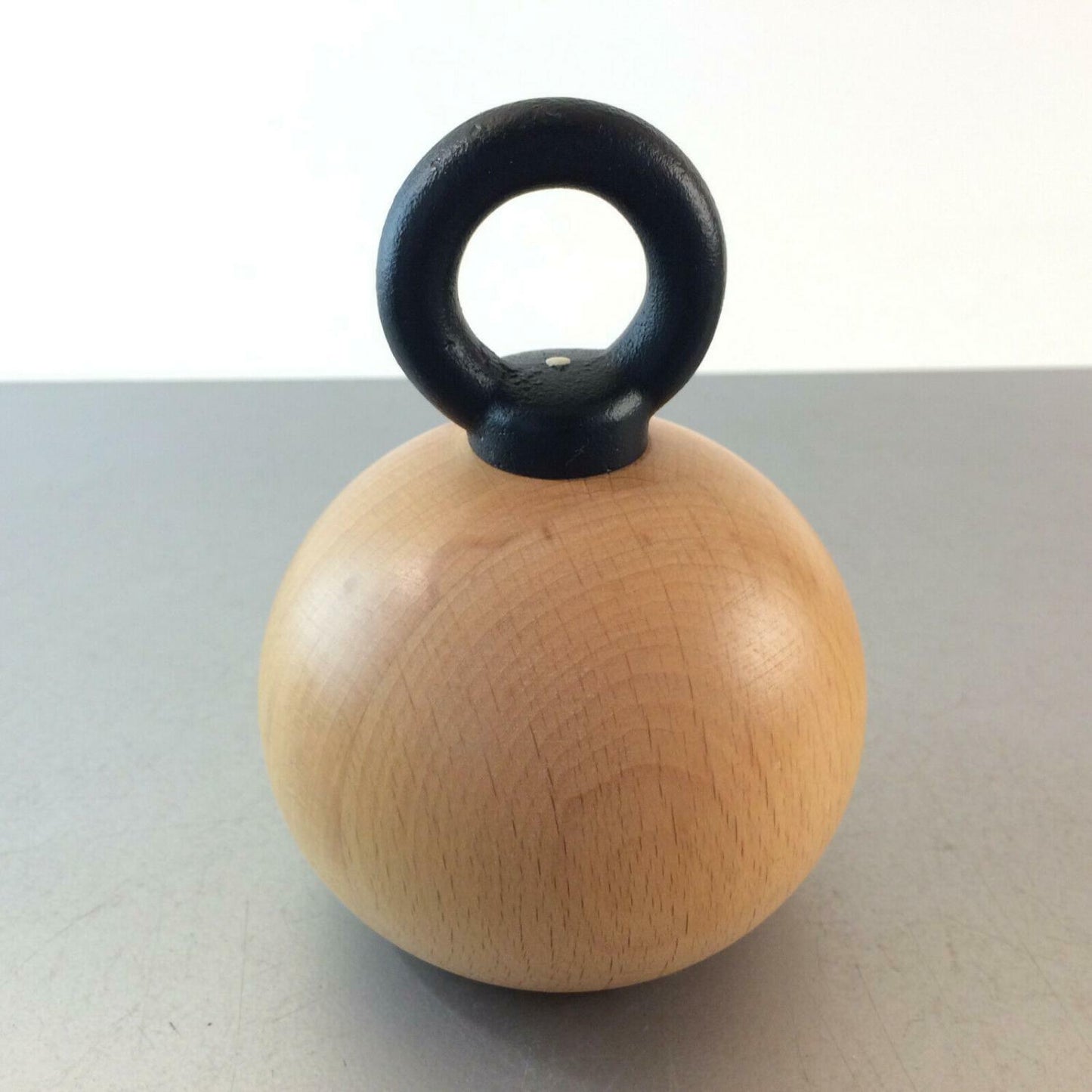 Salzmühle aus Holz 11,5 cm Eisen Gusseisen Griff