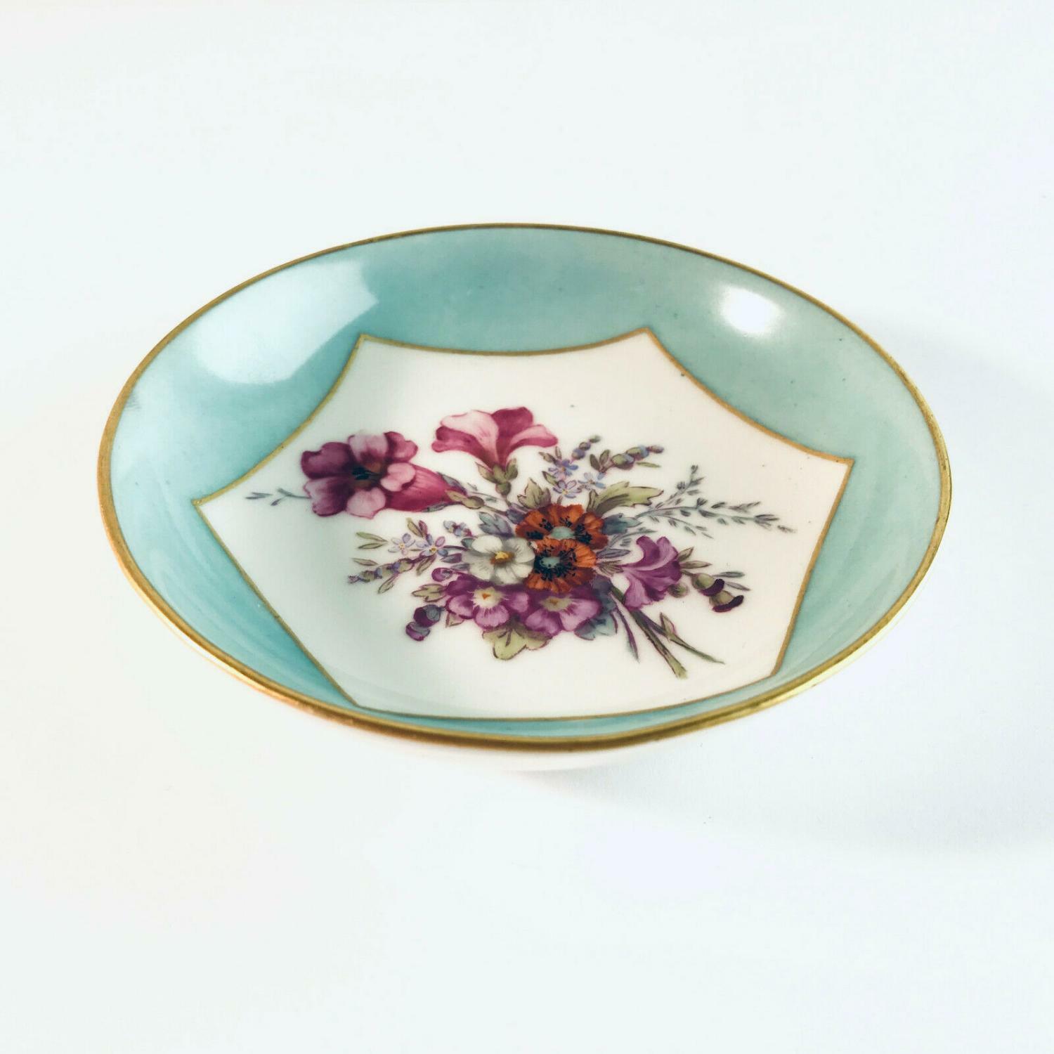 KPM Berlin 1928 Schale Schüssel Schälchen mit Blüten Porzellan D 12 cm