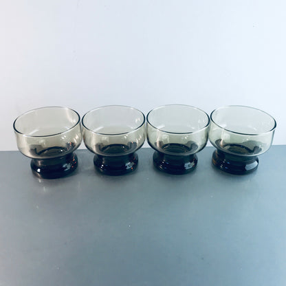 Vintage RAUCHGLAS 7,5 cm Wassergläser 4 er Set Gläser Trinkgläser Glas 