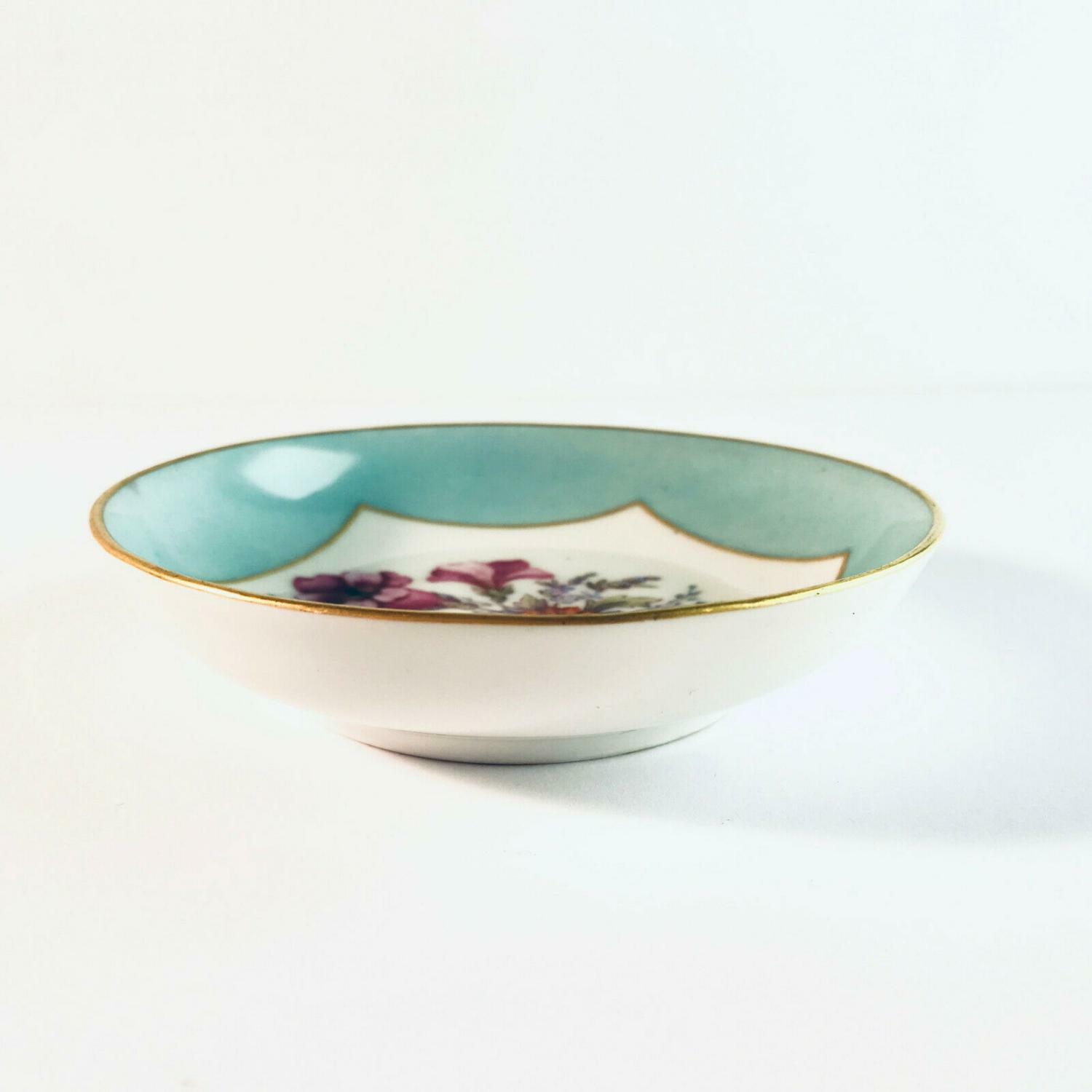 KPM Berlin 1928 Schale Schüssel Schälchen mit Blüten Porzellan D 12 cm