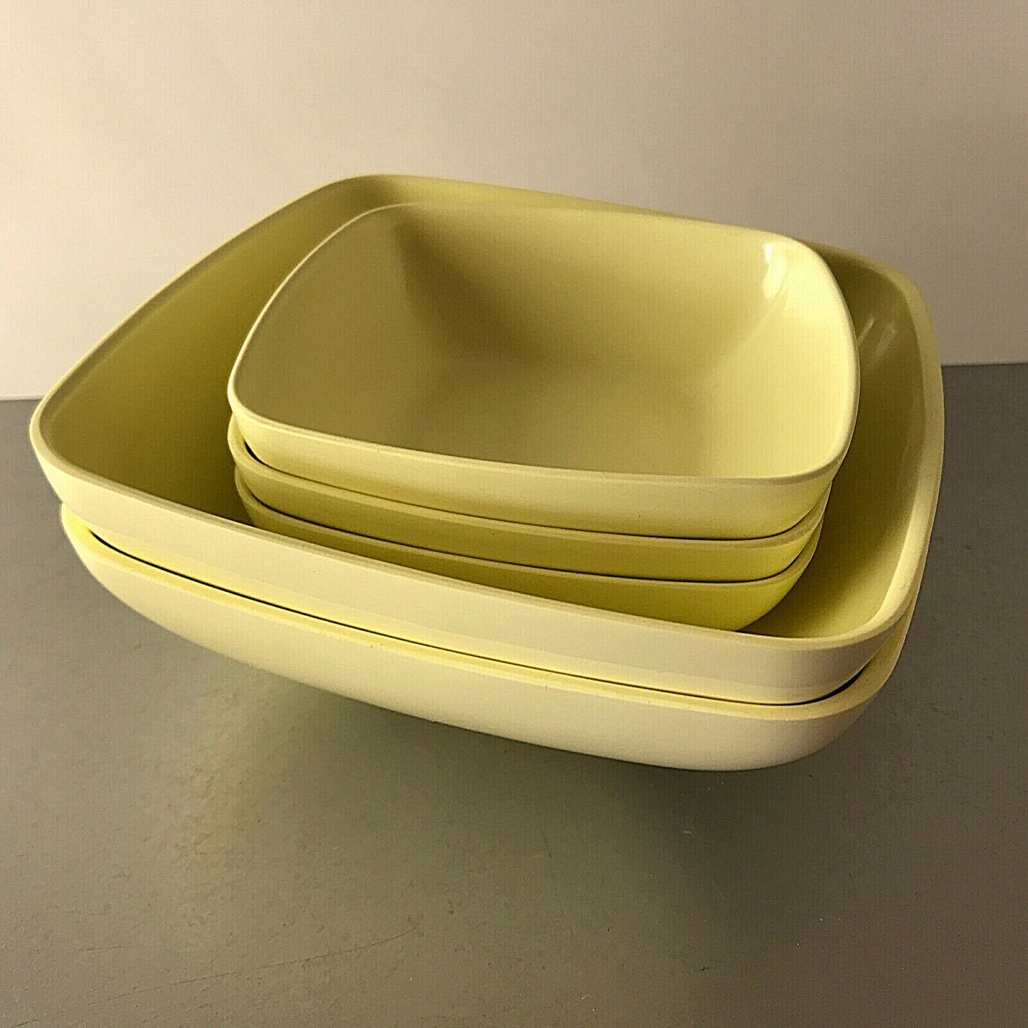 Vintage Schalen Set Schälchen pastell gelb 50er 60er Kunststoff CENTURY