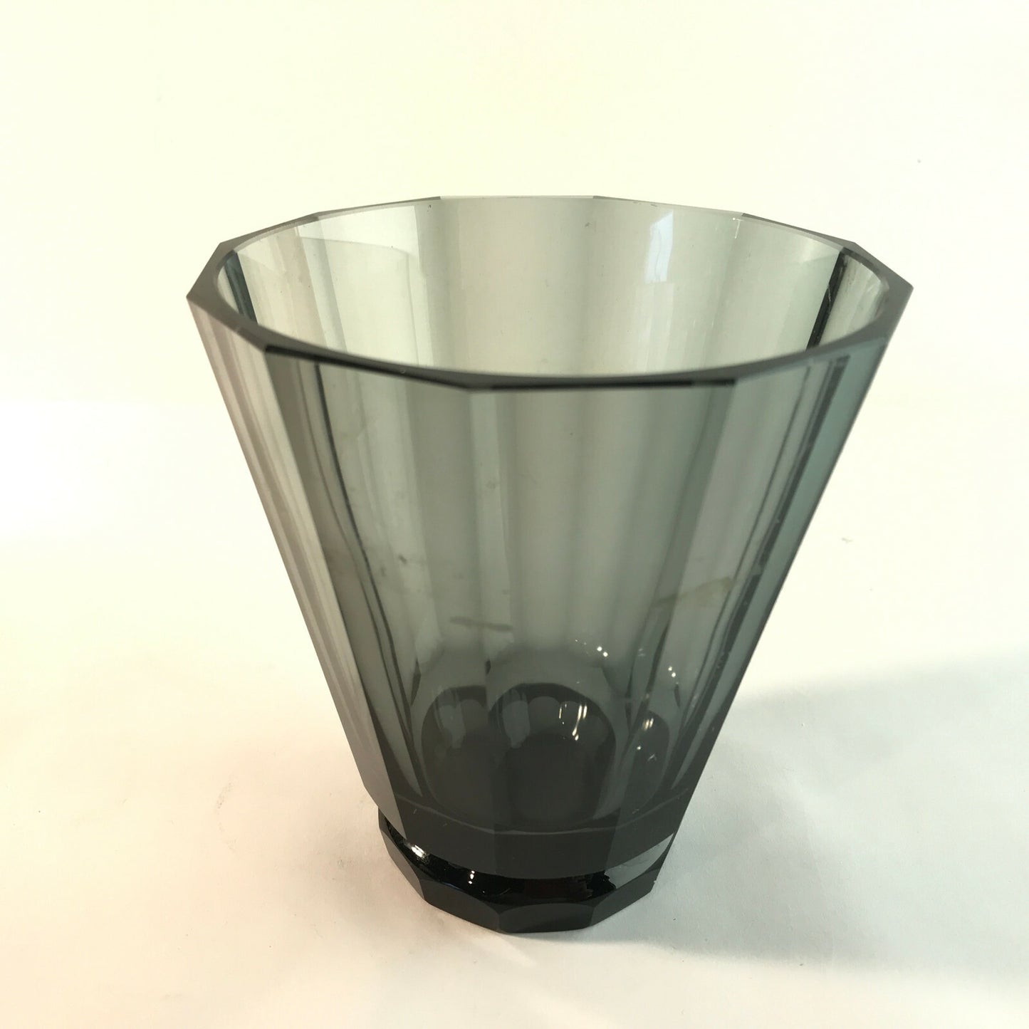 Vase Glas Rauchglas 12 cm 20er 30er Art Déco Facetten