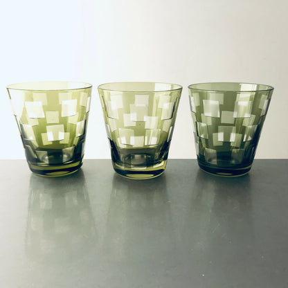 Wassergläser 3er Set Dekor 9 cm Gläser beschliffen grün Überfang Whisky
