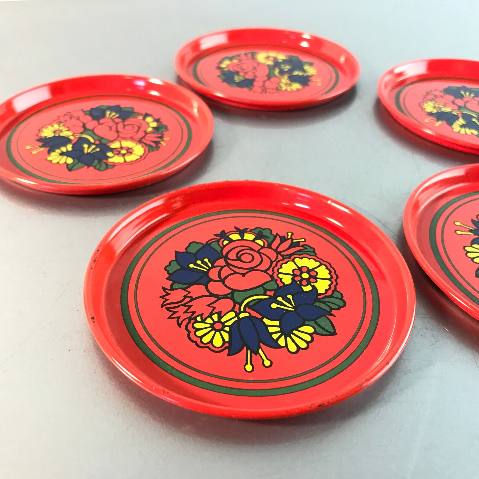 Untersetzer Metall 60er 70er 8,2 cm 5 er Set Vintage rot  Muster
