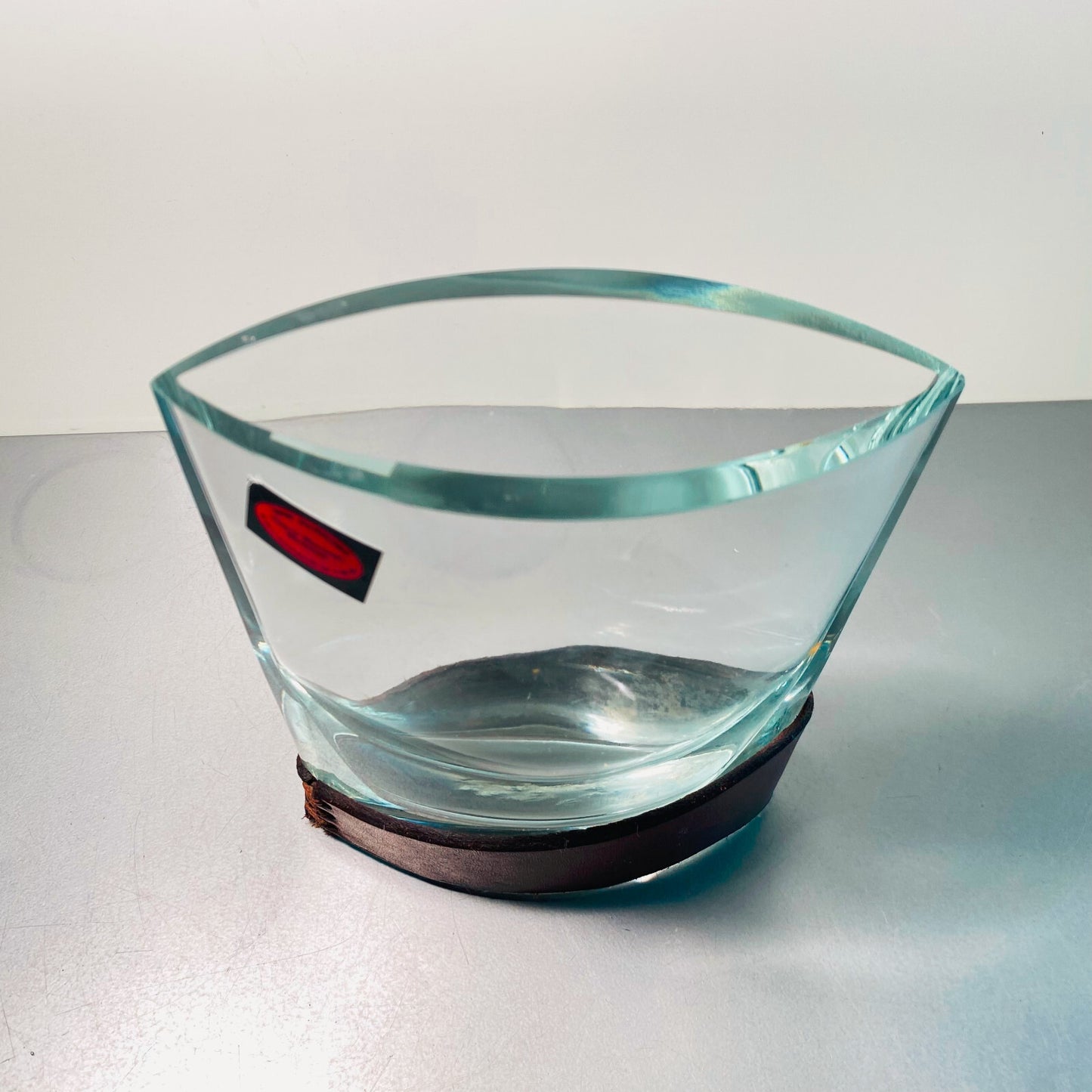 Vintage Glas Vase Cezary Wasowski MID CENTURY 16 cm Leder Binde
