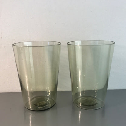 Vintage Teegläser 2 er Set Art Déco Trinkgläser leicht grünlich  9,2 cm