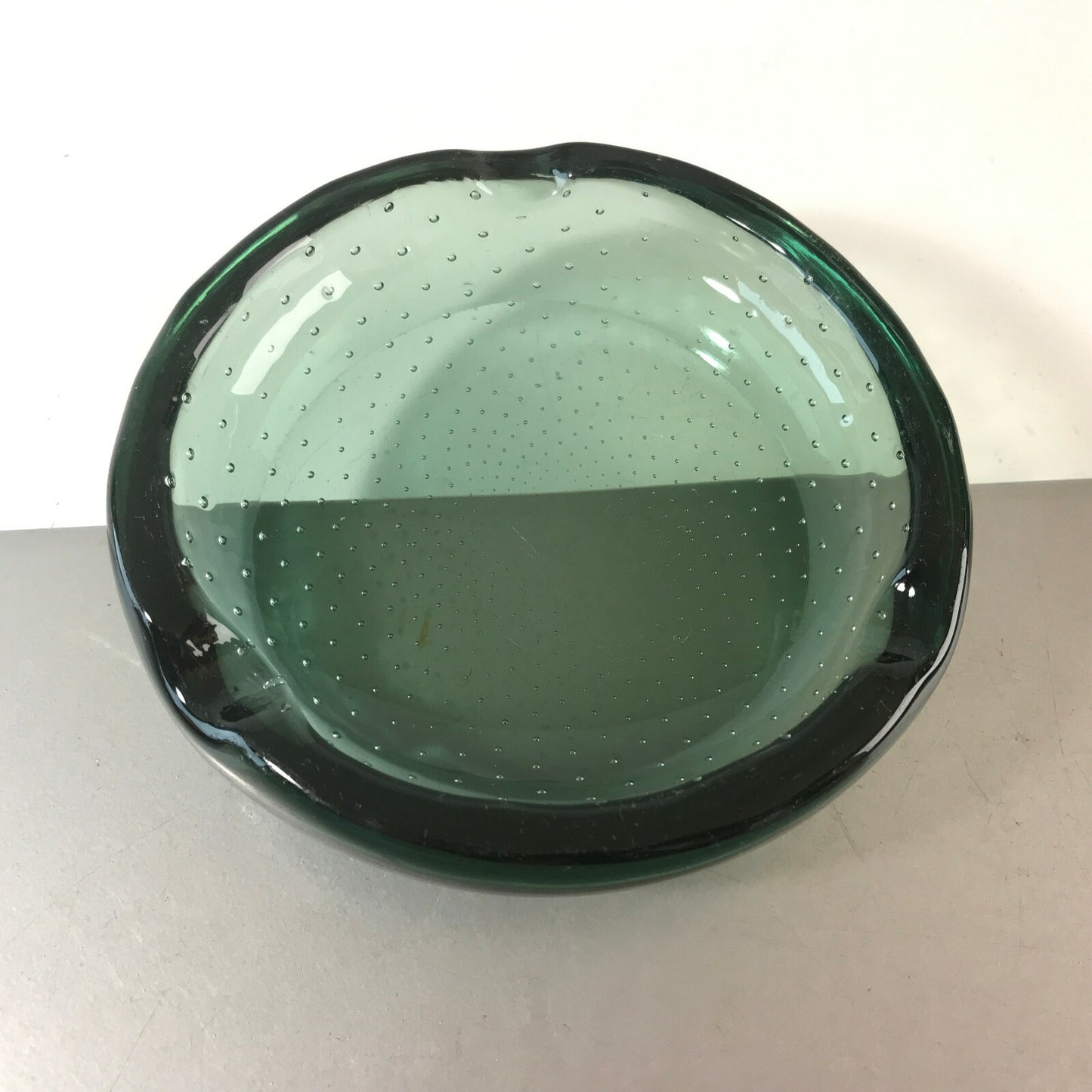 Ascher Glas Rauchglas Lufteinschlüsse 13 cm Aschenbecher 60er Vintage