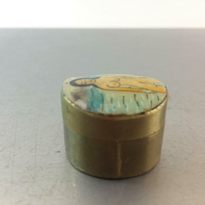 Pillendose Messing Dose 30er Art Déco Perlmutt NUDE bemalt Akt Vintage