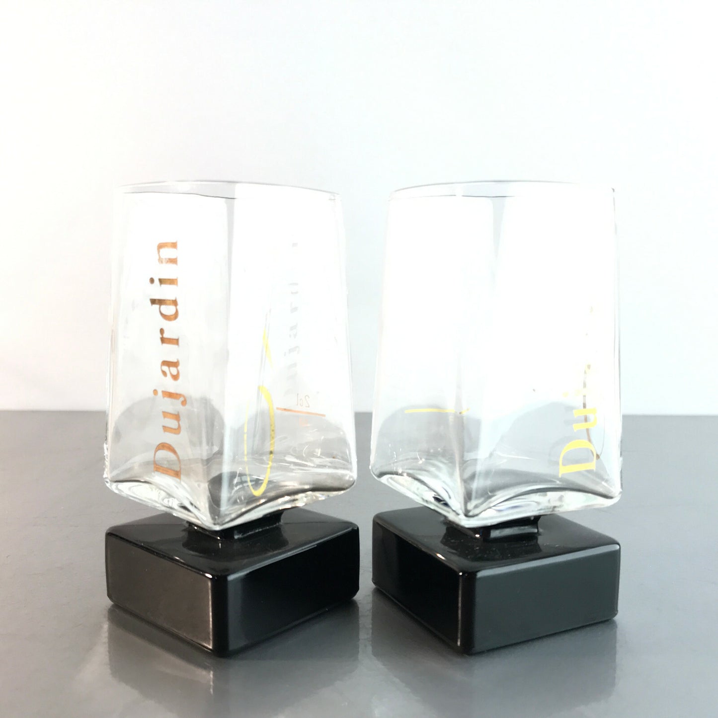 Dujardin Likörgläser Schnapsgläser Gläser - 2er Set - 9,8 cm schwarz gold