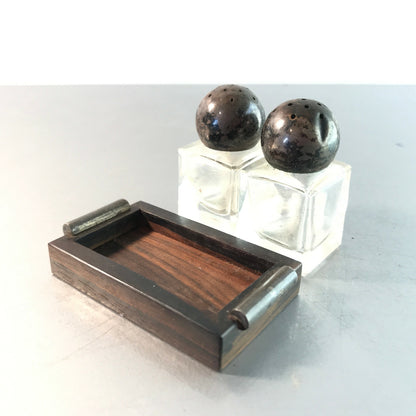 Art Déco Salt- und Pfefferstreuer Set Glas Metall Holz 20er 30er mini