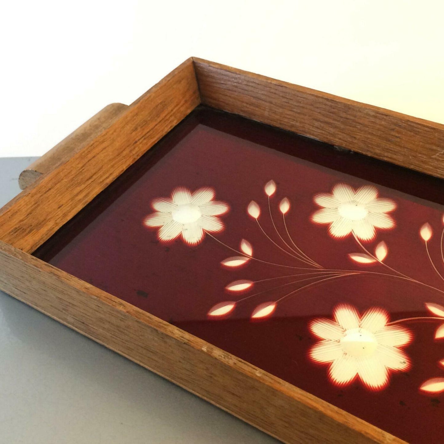 Tablett Spiegelglas geschliffen rot Blumen Holz B 37 mit Griffen 30er 40er