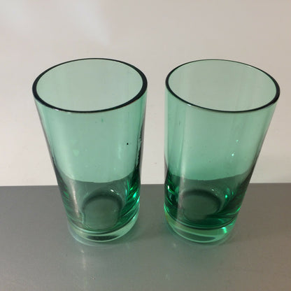 Grüne Gläser 10,2 cm Wassergläser Likörgläser Vintage grün 2 er Set 50er