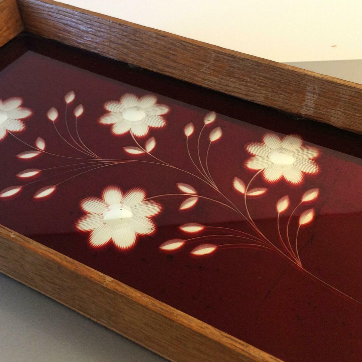Tablett Spiegelglas geschliffen rot Blumen Holz B 37 mit Griffen 30er 40er