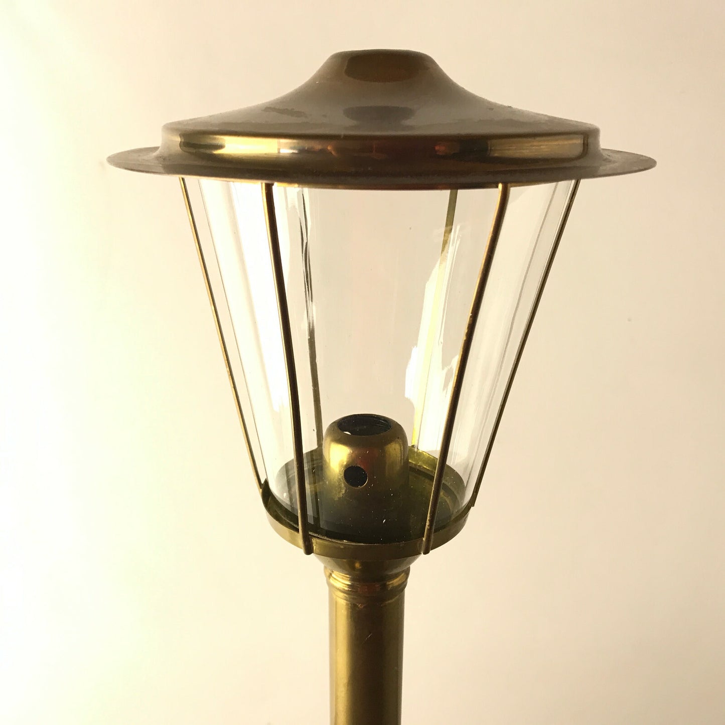 Vintage Kerzenhalter Windlicht Messing Glas Schirm H 33 cm Kerzenständer