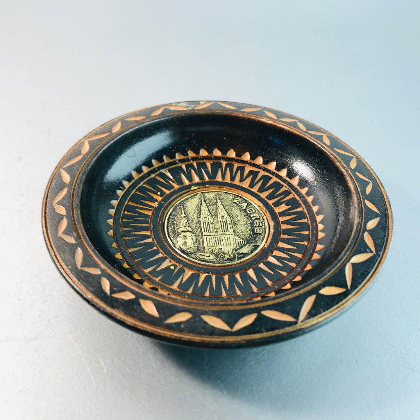 Vintage Holzteller Wandteller 10,5 cm ZAGREB 60er Jahre MID CENTURY