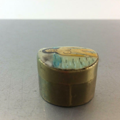 Pillendose Messing Dose 30er Art Déco Perlmutt NUDE bemalt Akt Vintage