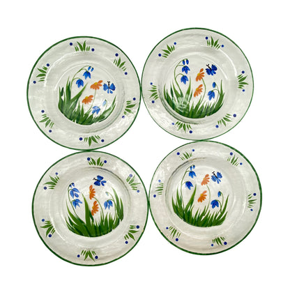 Diese Kanne aus Glas wurde handbemalt mit einer Blumenwiese in grün blau und gelb. Schön für Milch, Saft oder Wasser.