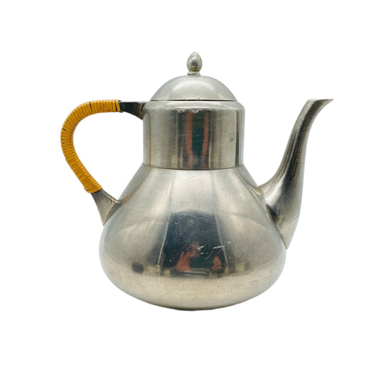 Vintage Kanne aus Zinn mit Bastgriff 50er 60er Jahre Teekanne / Kaffeekanne Dekoration
