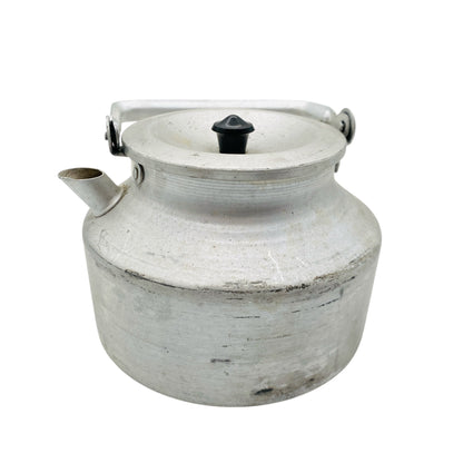 Vintage Kessel Wasserkessel aus Alu 50er 60er Jahre ca 1 Liter Dekoration Küche