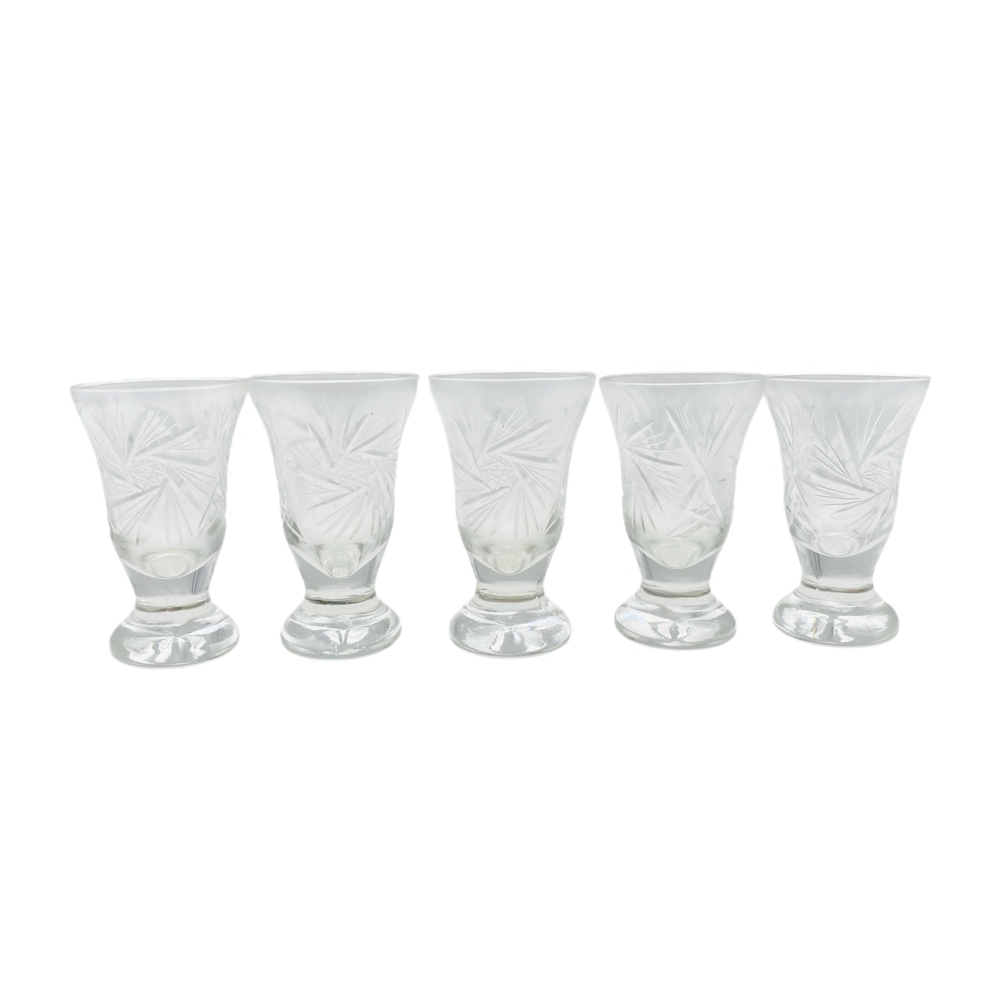Vintage Schnapsgläser beschliffen mit Sternen 1950er 1960er Jahre Gläser Glas