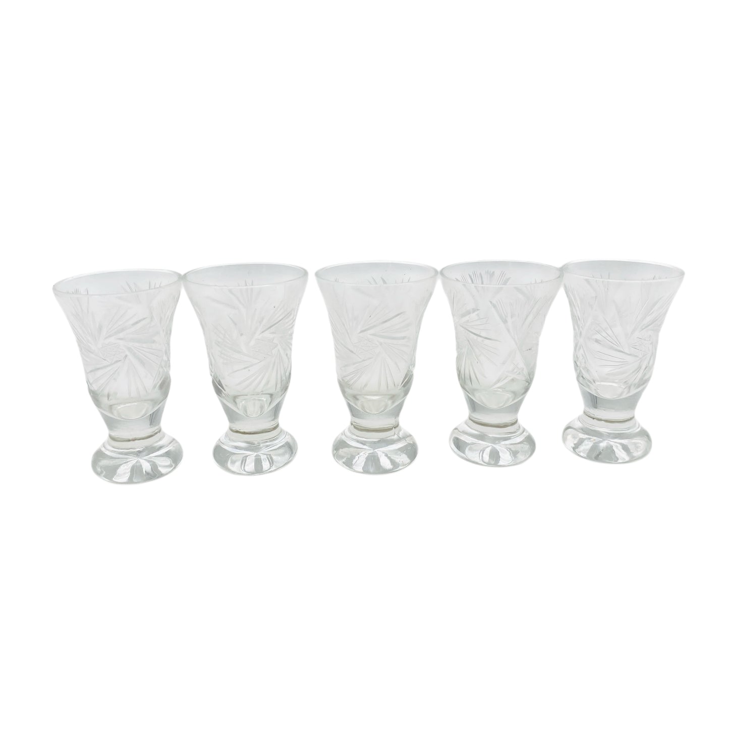 Vintage Schnapsgläser beschliffen mit Sternen 1950er 1960er Jahre Gläser Glas