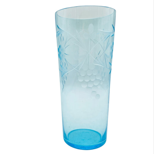 Vintage Vase hellblau blau beschliffen Weinreben Weintrauben Bechervase 70er Jahre Glas