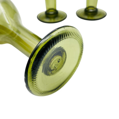 Vintage Weinrömer 70er Jahre 4er Set grün Pressglas Weingläser mit füllbarem Stiel
