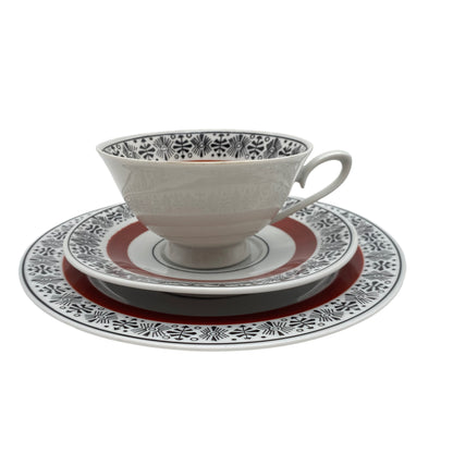 VEB Colditz Porzellan Sammelgedeck Teller Tasse Untertasse rot schwarz